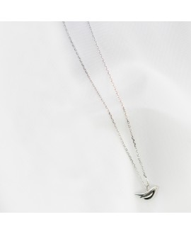 Naszyjnik srebrny rodowany - gołębica z zirconiami